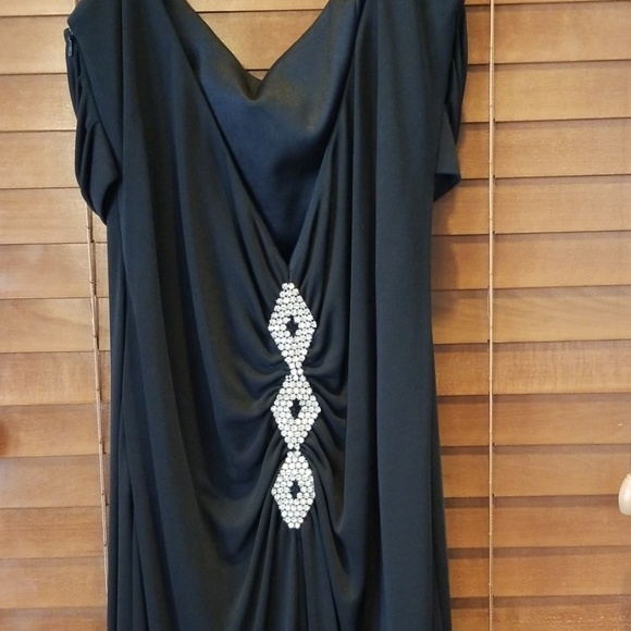 Black Formal Dree - Picture 4 of 4